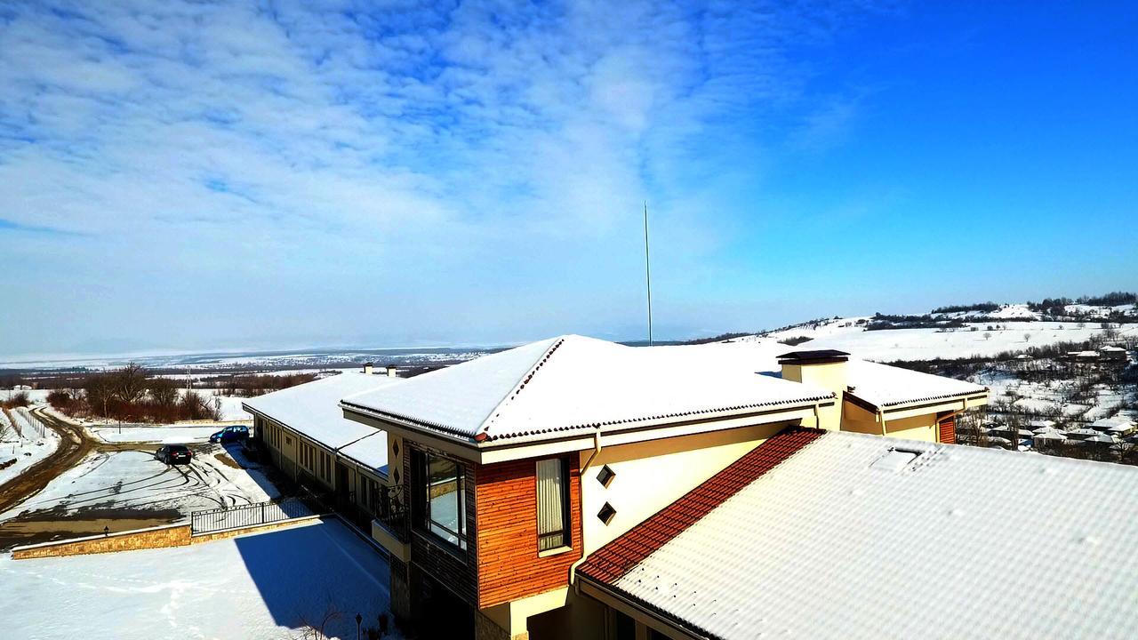 Hotel Chateau Des Bergers Targóvishte Exterior foto