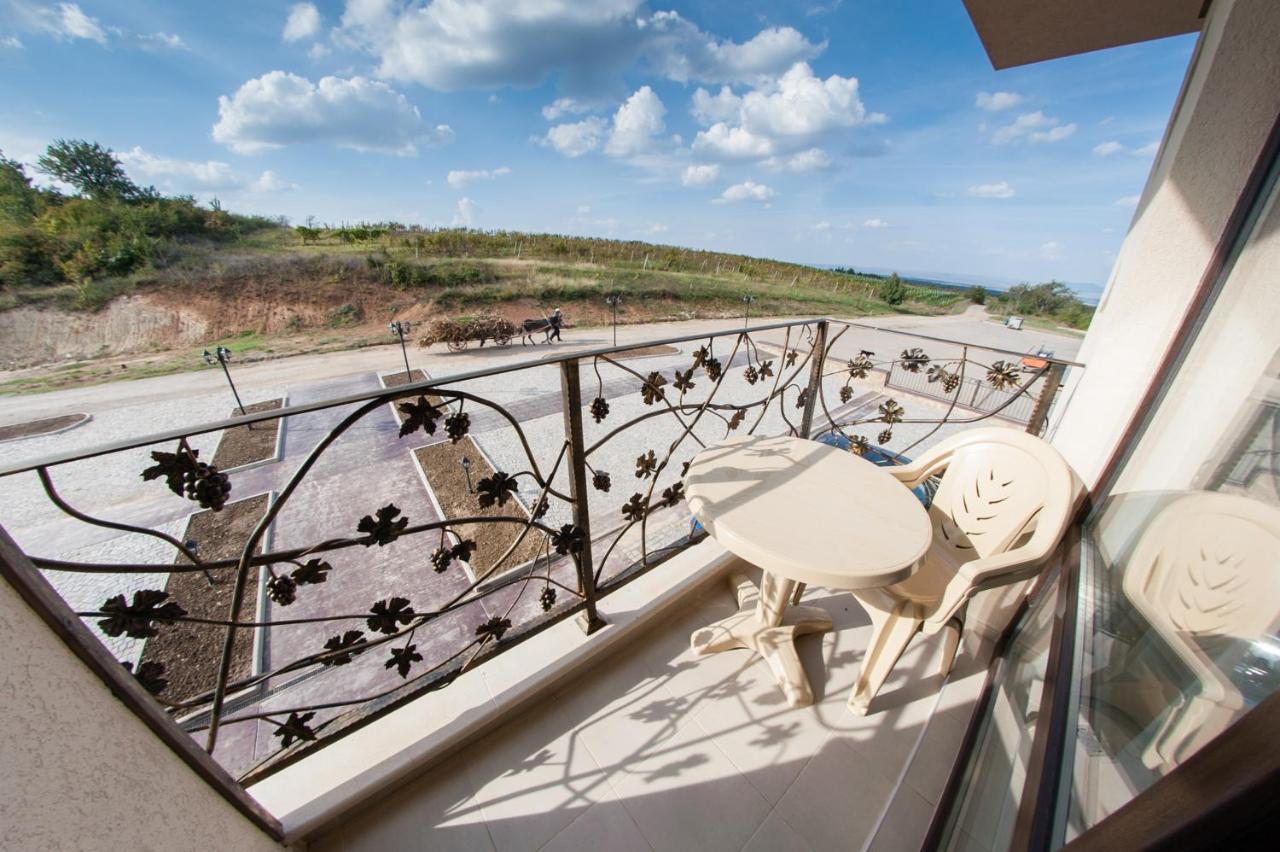 Hotel Chateau Des Bergers Targóvishte Exterior foto